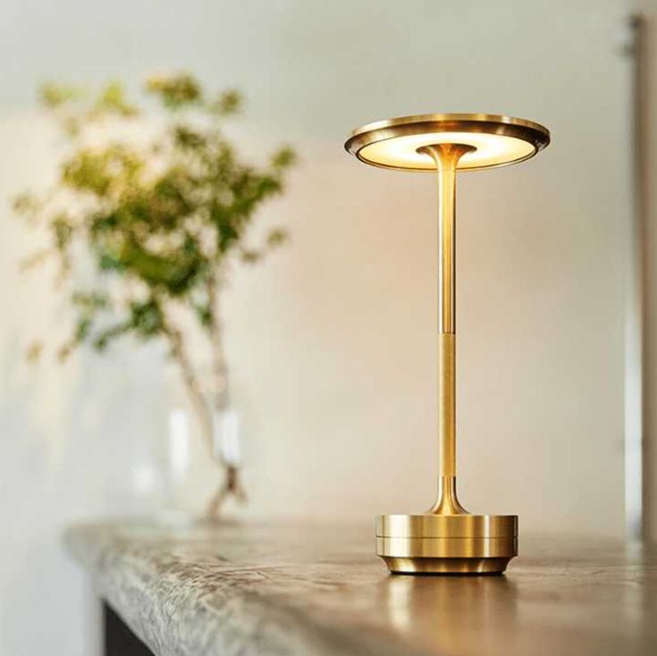 Rechargeable LED table lamp - Kalesh Monk