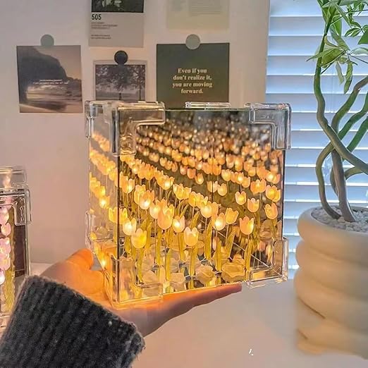 Tulip Cube Mirror Lamp - Kalesh Monk