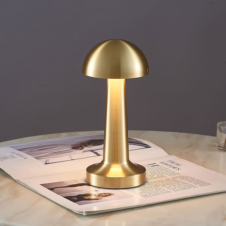 Rechargeable LED table lamp - Kalesh Monk