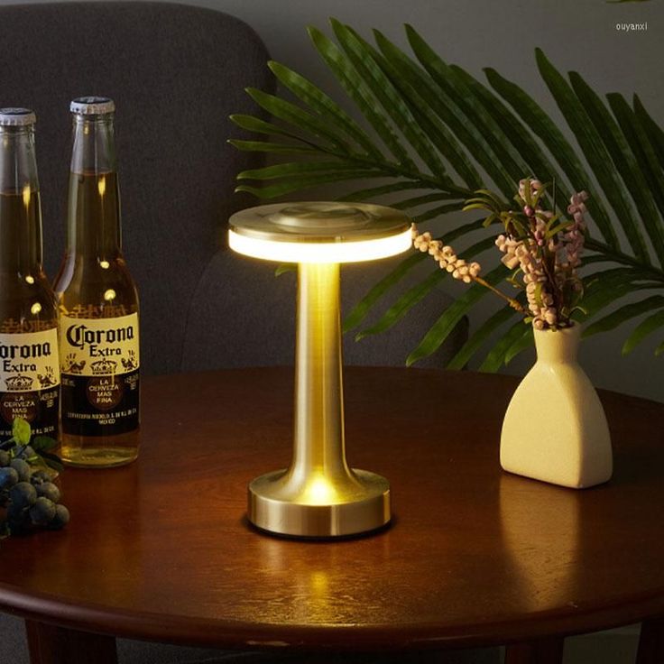 Rechargeable LED table lamp