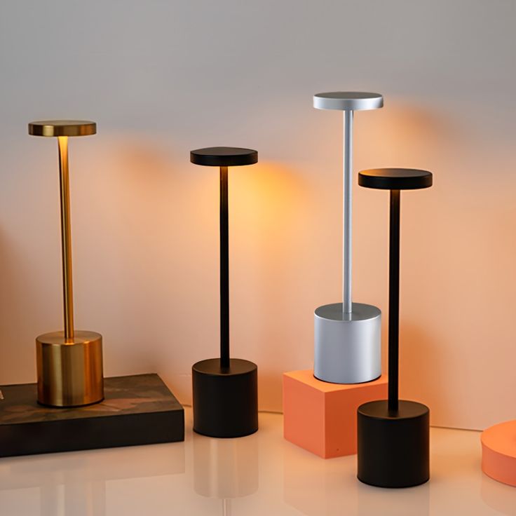 Rechargeable LED table lamp - Kalesh Monk